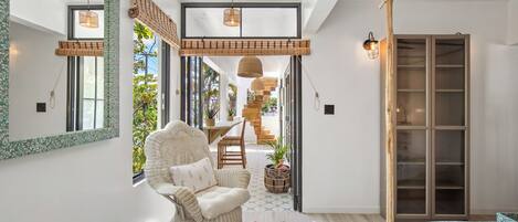 Vila superluxo, vista para a cidade | Ferros/tábuas de passar roupa, Wi-Fi de cortesia