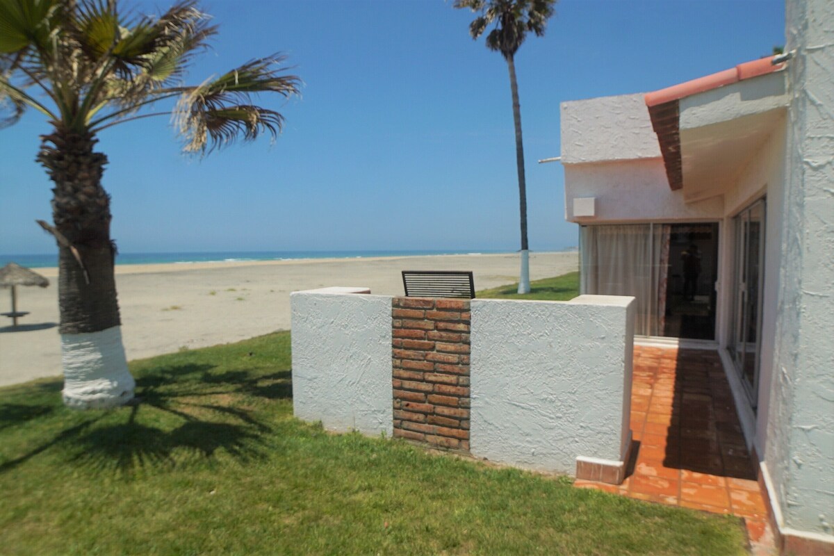 Vila, varanda, vista para a praia | Área da propriedade