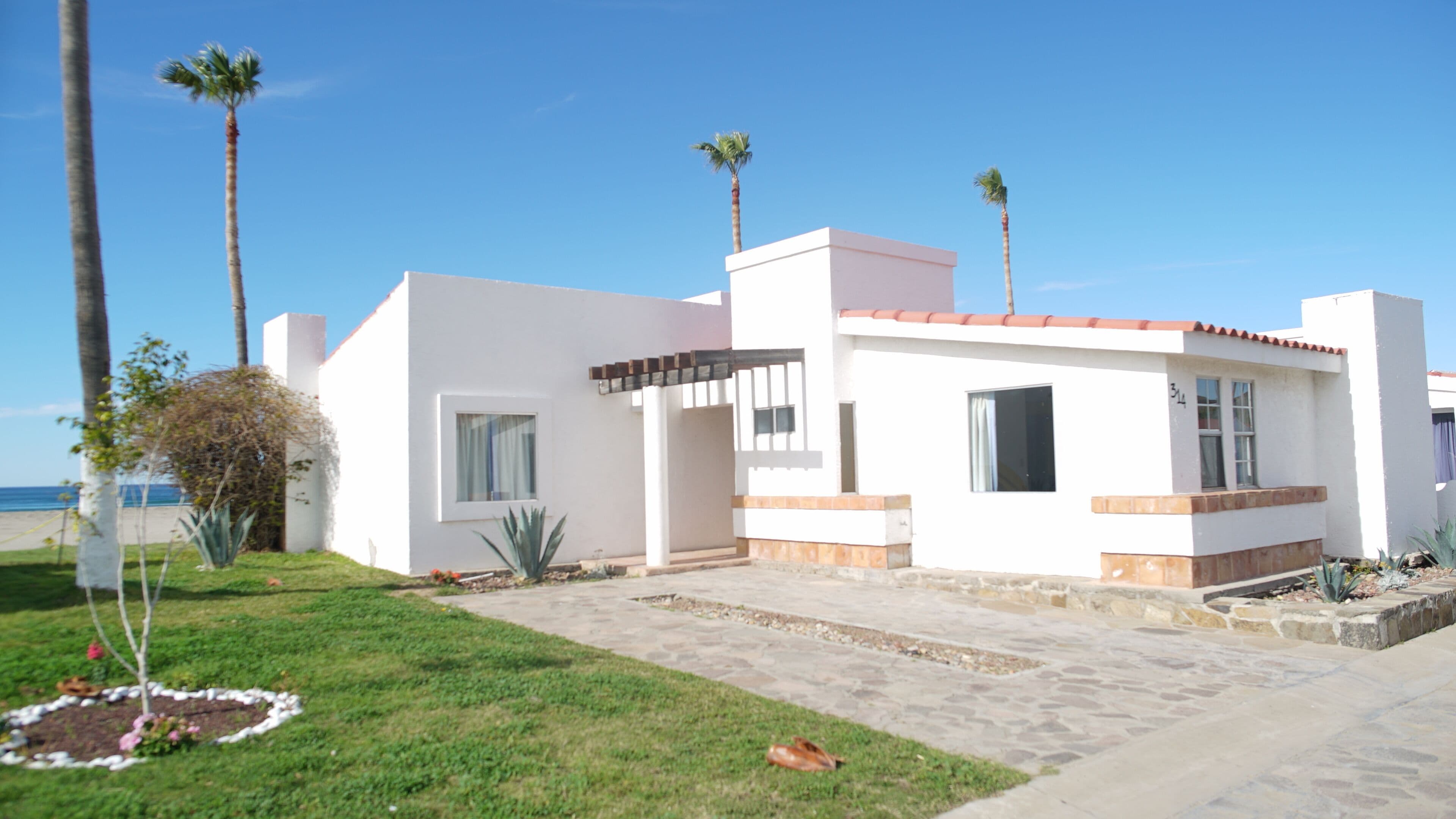 Villa Deluxe, patio, vista a la playa | Exterior