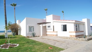 Villa Deluxe, patio, vue plage | Extérieur
