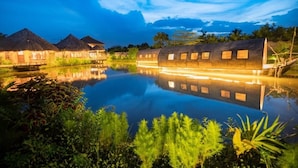 Studio Standar | Pemandangan danau