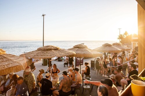 New! | Steps to beach | Dog-friendly | Parking