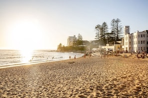 Beach nearby - New! | Steps to beach | Dog-friendly | Parking (Cronulla)