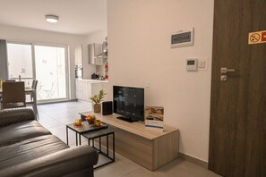 Family Apartment, Multiple Bedrooms (Camelia Seaview 1 Bd Apart In St Paul) | Living area - Camelia Seaview 1 Bd Apart In St Paul Bay (St. Paul's Bay)