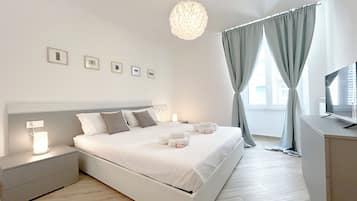 Familienapartment, 2 Schlafzimmer, Meerseite (Quarda) | 2 Schlafzimmer, WLAN, Bettwäsche