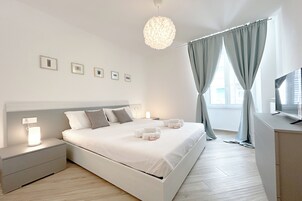 Family Apartment, Multiple Bedrooms, Sea Facing (Quarda) | 2 bedrooms, WiFi, bed sheets