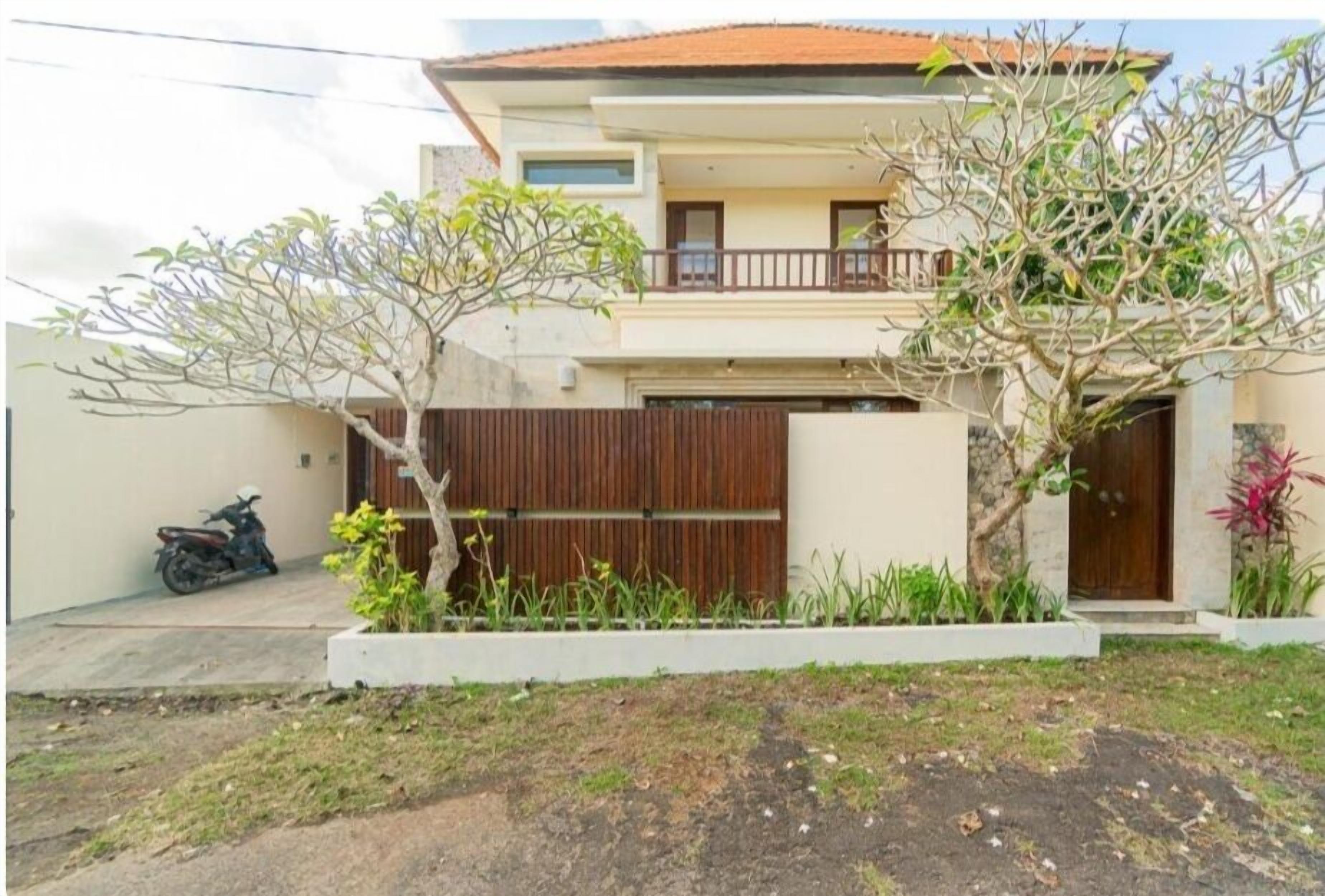 Fachada de la propiedad