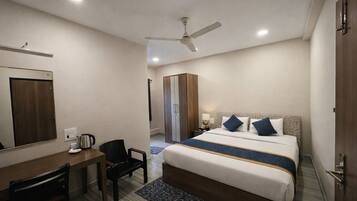 Deluxe Double Room, City View