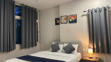 Deluxe Double Room, City View