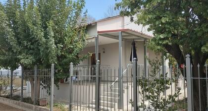 Valeria’s Villa: Exclusive Retreat with Musical Instruments Near Idyllic Beaches