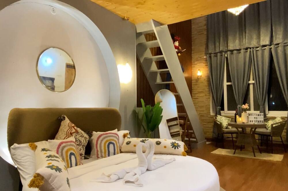 Advaya Stays - A Luxury Retreat