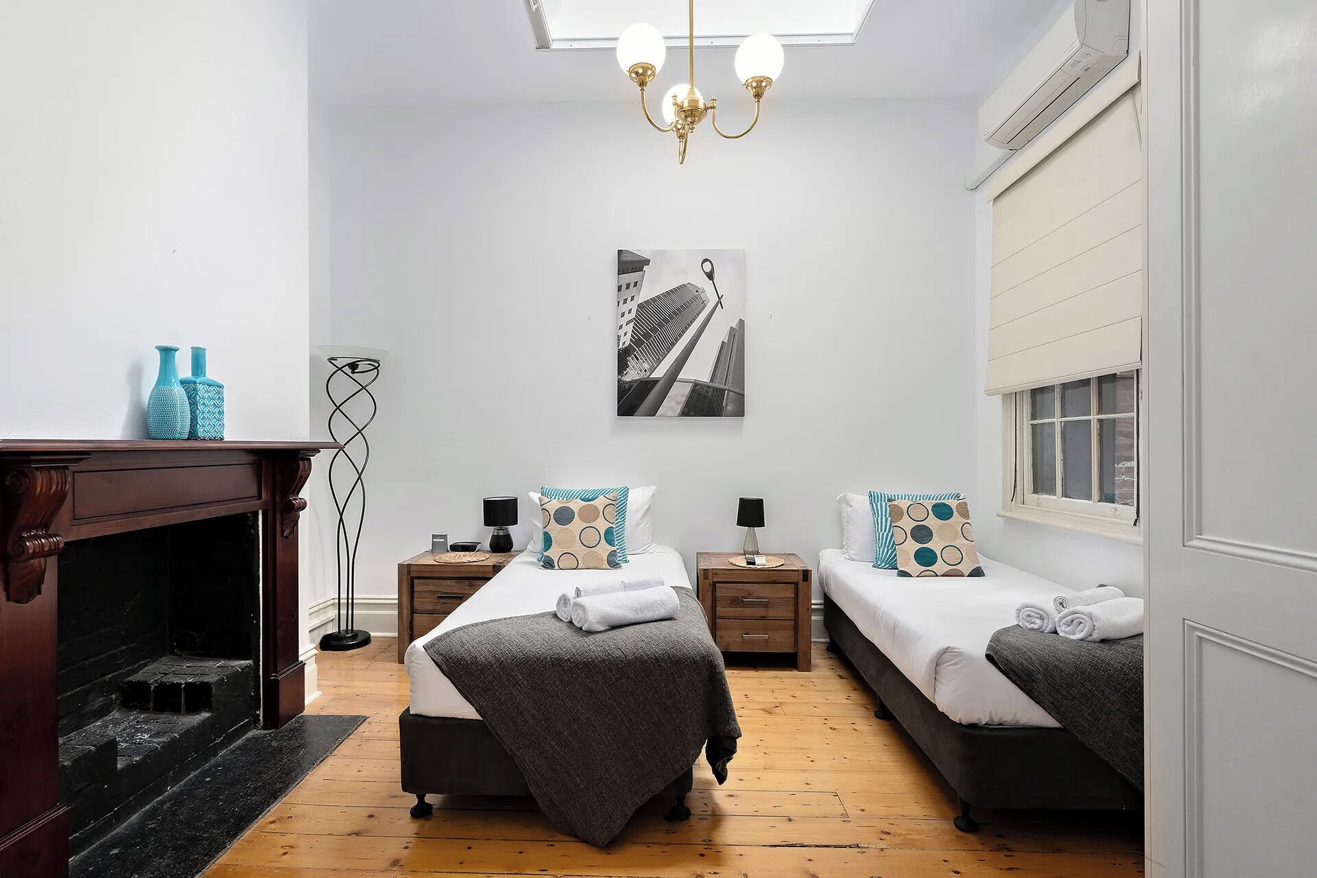 3 bedrooms, desk, iron/ironing board, free WiFi