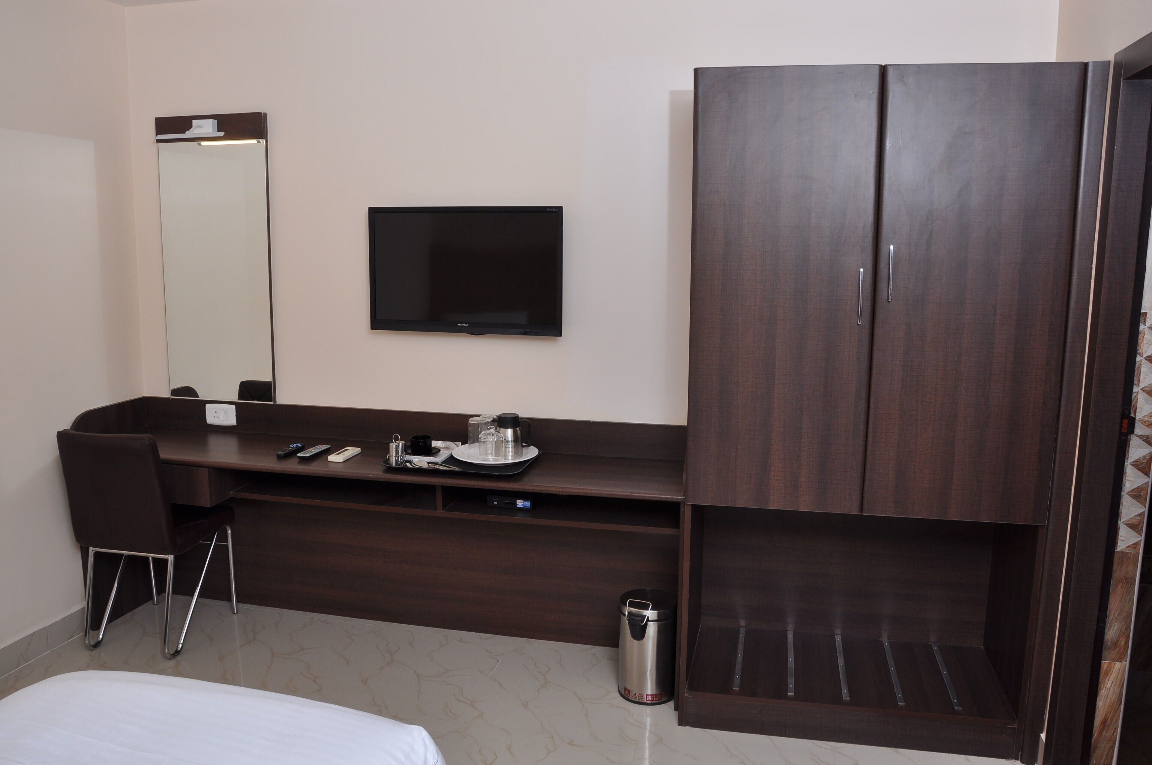 Double Room | Iron/ironing board, free WiFi