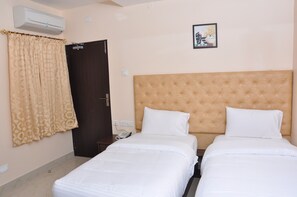Double Room | Iron/ironing board, free WiFi - THE NEST  (Chennai)