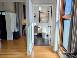 Unclassified image, 5 of 34, button - Modern Private Spacious Suite in Culver City West (Los Angeles)