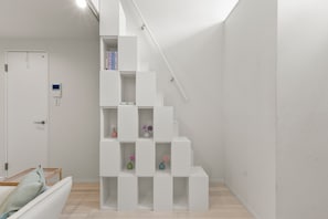 Interior - ANON Shibuya A103 (Tokyo)