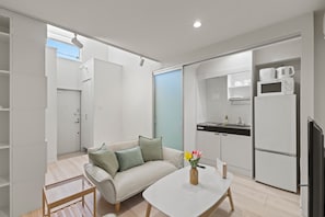 Interior - ANON Shibuya A103 (Tokyo)