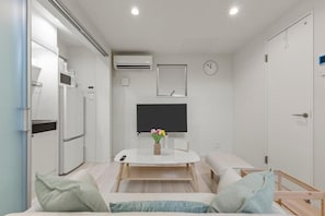 Interior - ANON Shibuya A103 (Tokyo)