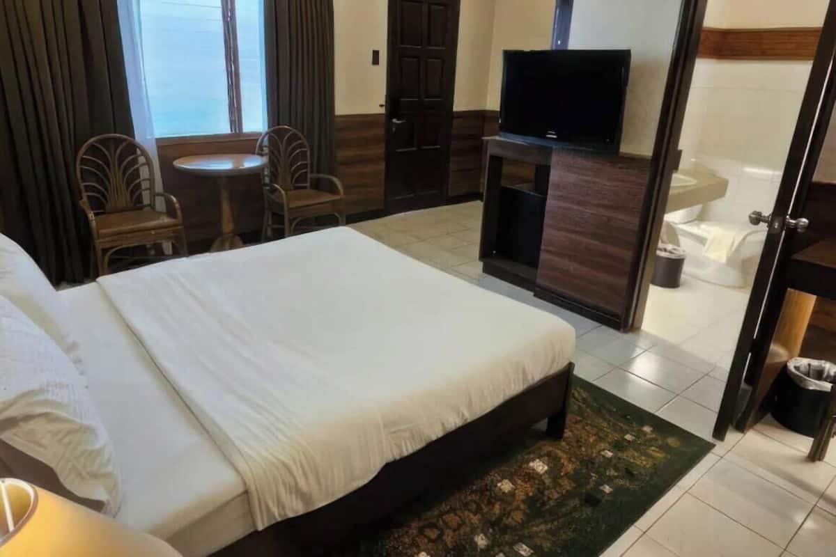 Deluxe Garden View | Bàn, truy cập Internet không dây miễn phí