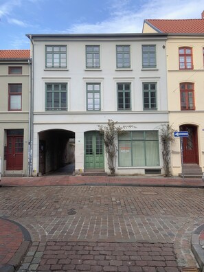 Exterior - Altstadt vacation apartment first floor (Wismar)