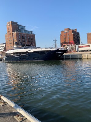 Nicht klassifiziertes Bild, 2 von 22, Schaltfläche