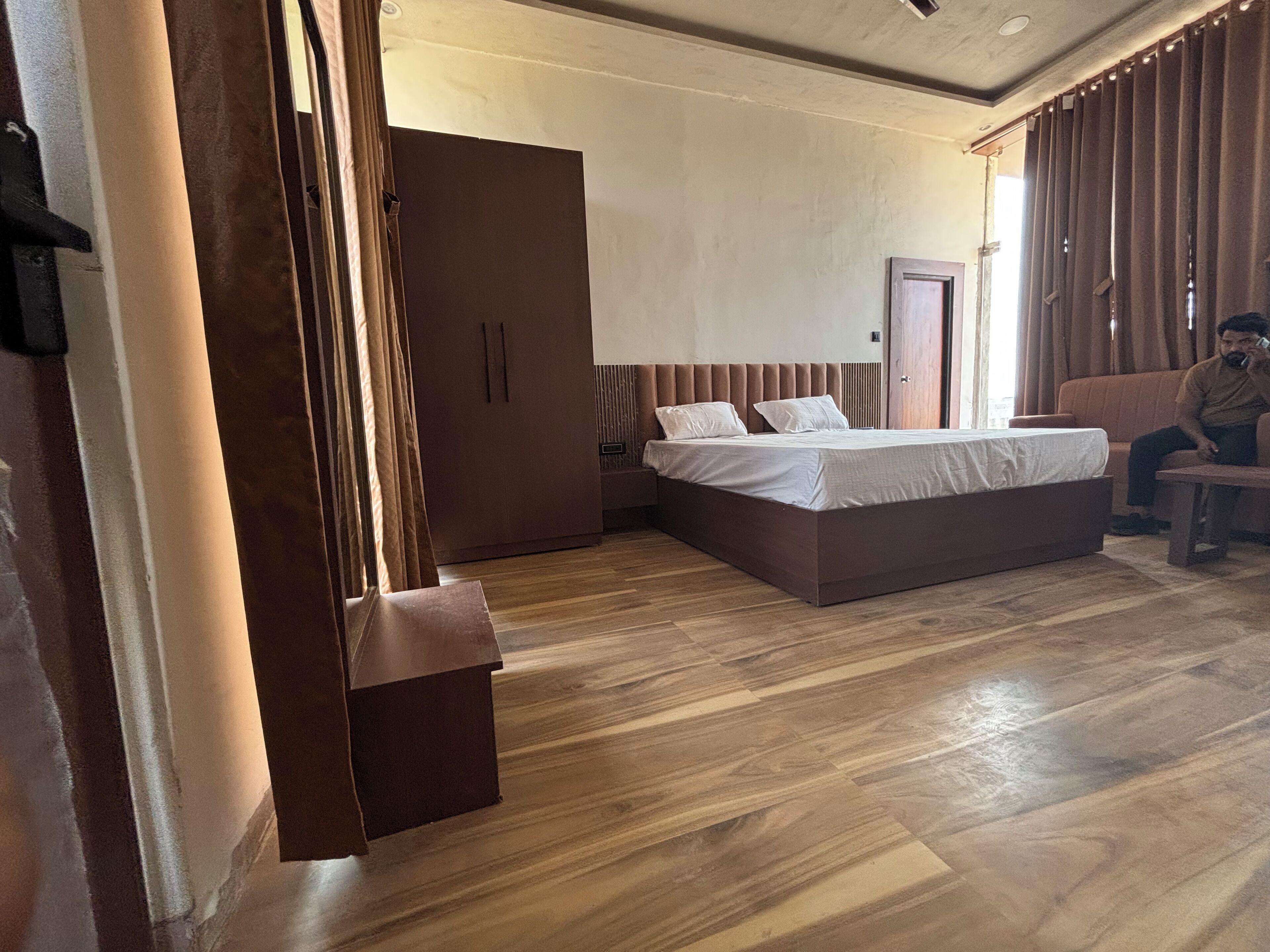 럭셔리룸, 강 전망