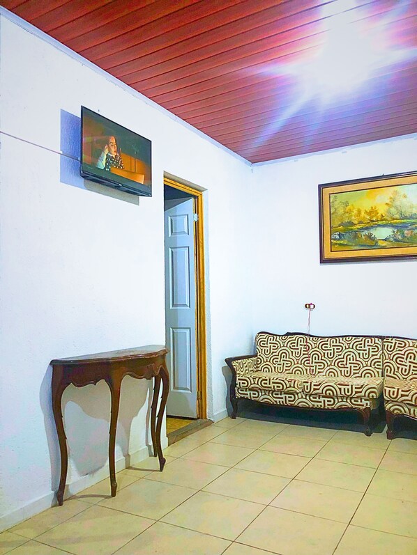 Classic Apartment, Mountain View - Hostal Los Planes De Renderos (Panchimalco)