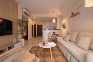 Appartement Familial, balcon, vue ville | Coin séjour