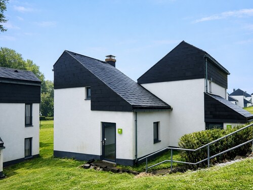 Nature Retreat in Hambachtal Holiday Park
