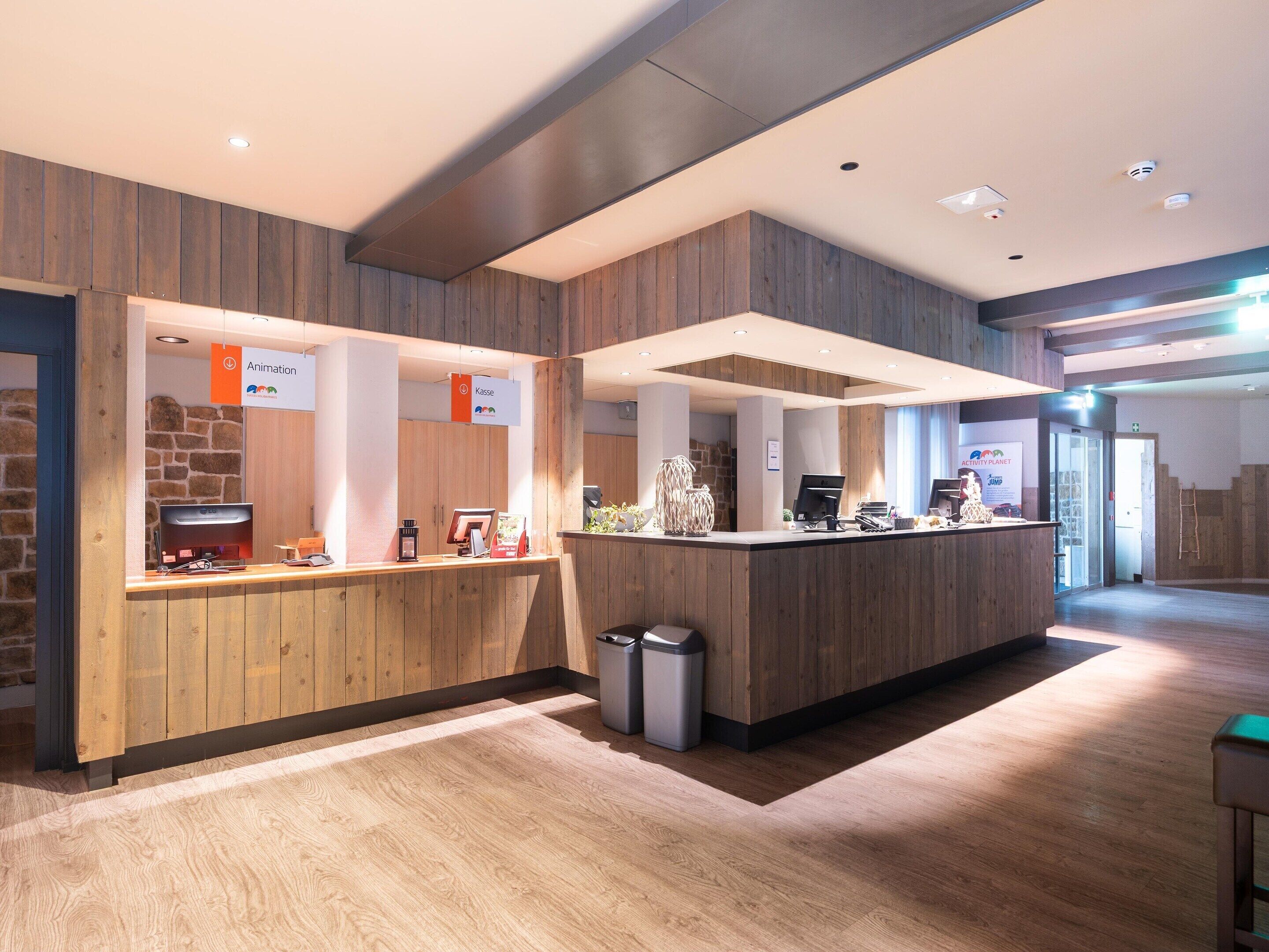 Deluxe Apartment, 2 Bedrooms | Reception