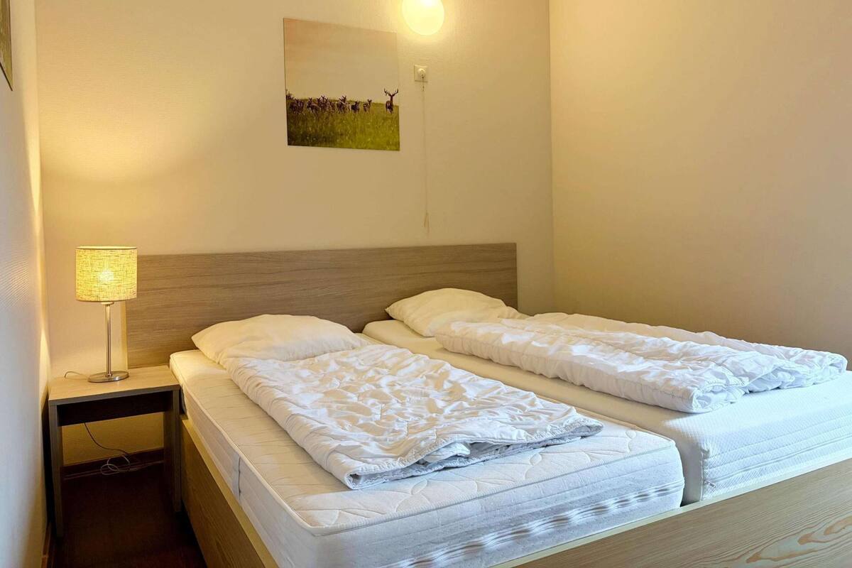 Comfort House, 2 Bedrooms | 5 bedrooms, bed sheets