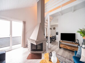 Comfort House, 2 Bedrooms | Living room - Family Holiday Home in Hambachtal Holiday Park (Oberhambach)