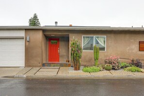 Exterior detail - LA Stay | World Cup Ready + Prime Location (Los Angeles)