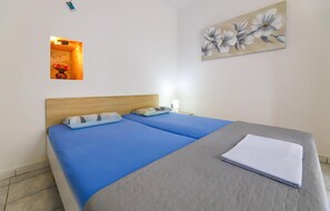 1 bedroom, iron/ironing board, travel cot, free WiFi - Gorgeous apartment in Brela with house sea view (Brela)