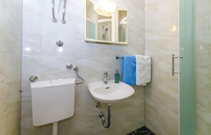 Shower, hair dryer - Gorgeous apartment in Brela with house sea view (Brela)