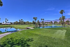 Golf - Desert Oasis Close to Palm Springs Attractions! (Cathedral City)