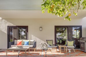 Terrace/patio - Desert Oasis Close to Palm Springs Attractions! (Cathedral City)