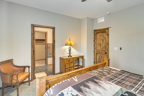 3 chambres, bureau, accès Internet, draps fournis