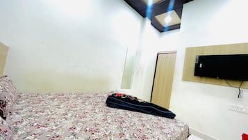 Phòng 3 | Truy cập Internet không dây miễn phí, bộ trải giường