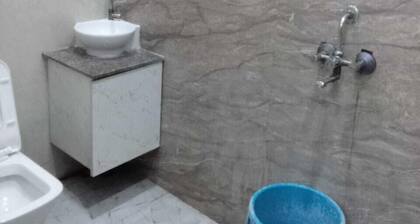 Astha Homestay & Guest House