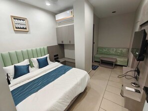 Unclassified image, 4 of 22, button - Hotel Signature Bopal (AHMEDABAD)