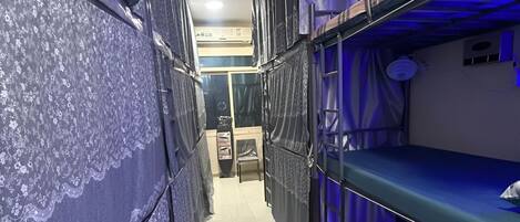 Gemeinsamer Standard-Schlafsaal, Nichtraucher | Bügeleisen/Bügelbrett, kostenloses WLAN