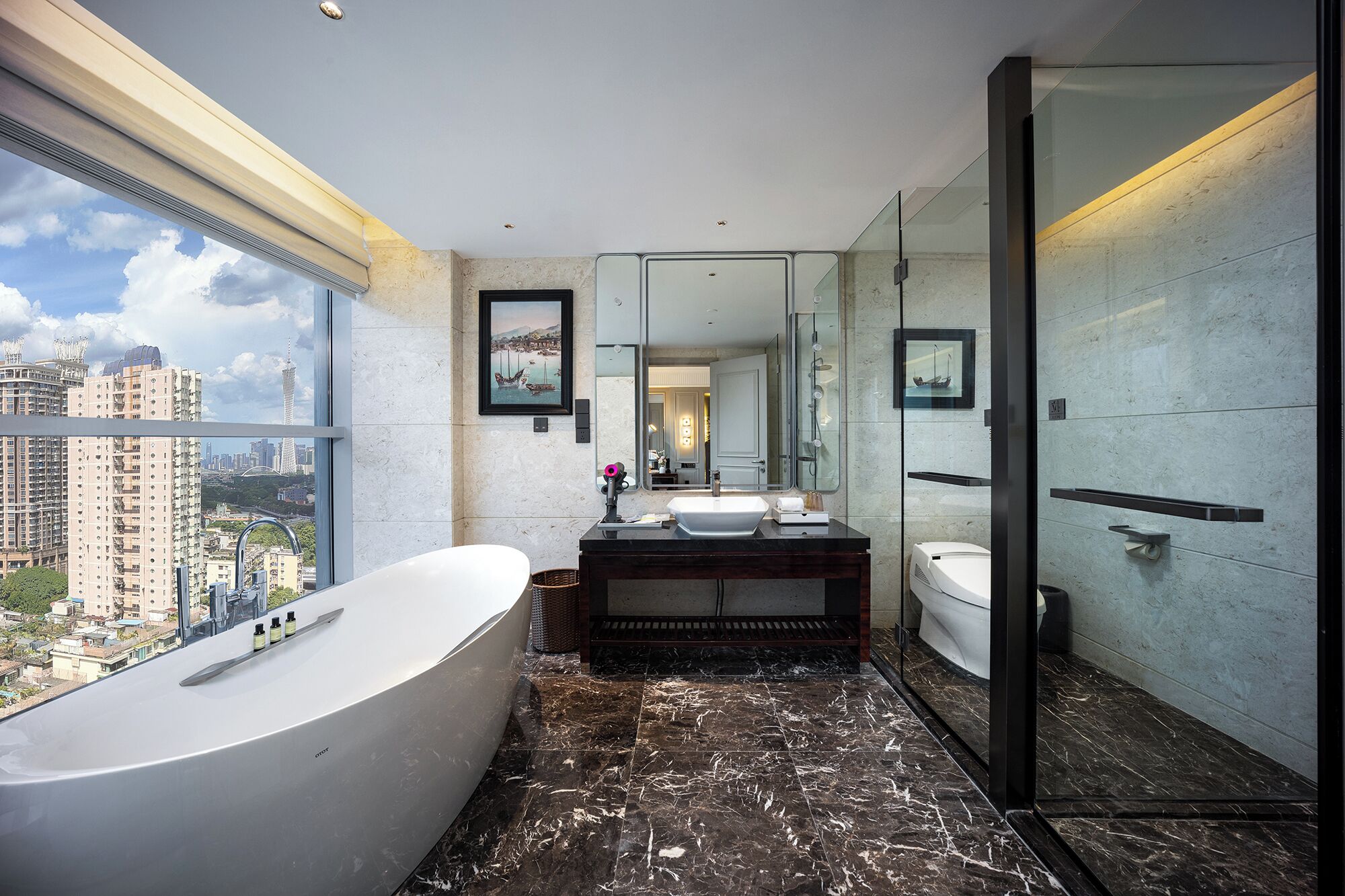 Comfort Double Room, Housekeeping, City View | Bathroom