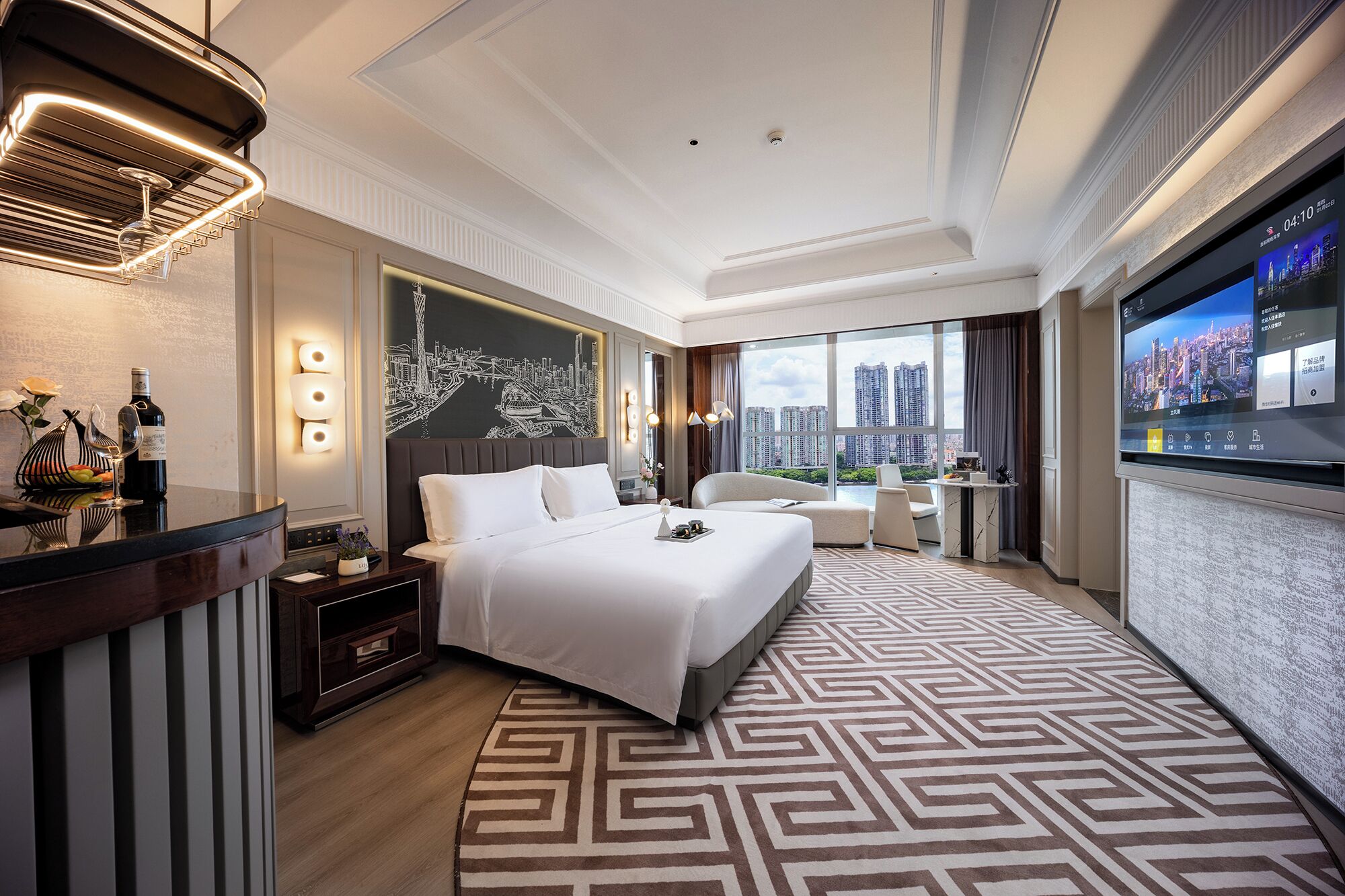 Quarto casal conforto, serviço de arrumação, vista para o canal | Frigobar (abastecido com itens grátis), cortinas blackout