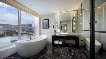 Comfort Twin Room, Housekeeping, Canal View | Bathroom