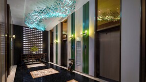 Lift - Elegant Hotel Guagnzhou Ersha Island (Guangzhou)