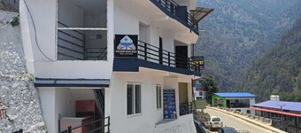 Satopanth Inn Kedarnath