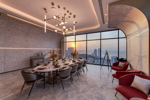 تناول الطعام