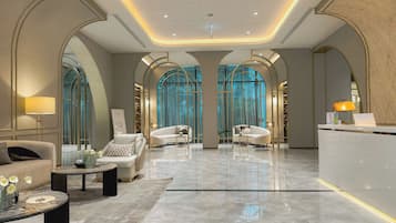 Depan hartanah - siang/malam