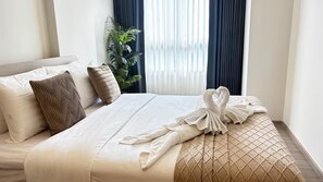 Appart'hôtel, 2 chambres, vue piscine | Wi-Fi gratuit, draps fournis